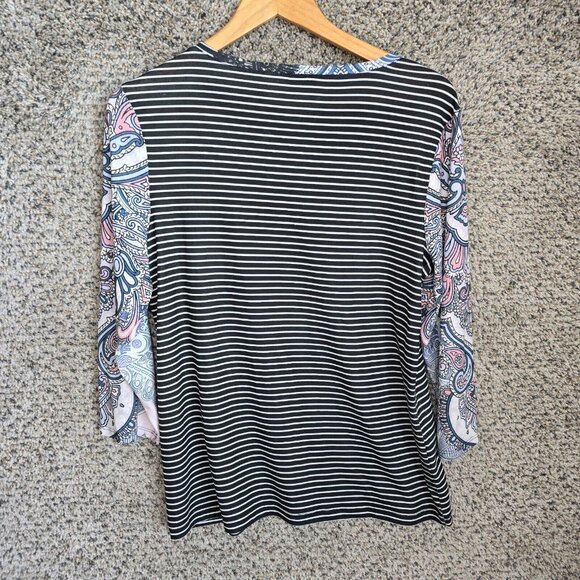 Chicos Zenergy Top Womens 1 US Medium Paisley Print Scoop Neck Tee Casual Ladies - Picture 7 of 7